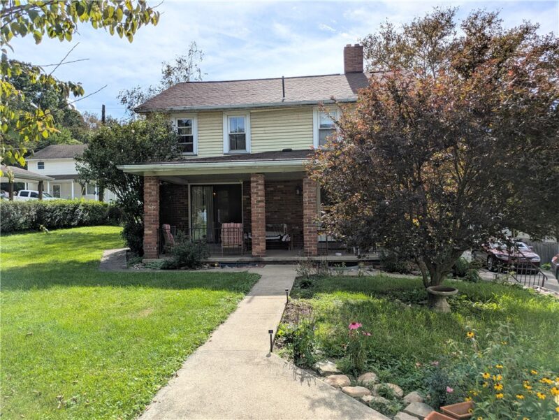 62 Cloverdale — photo 4