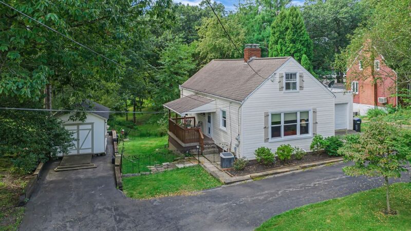 126 Center Grange Rd — photo 2
