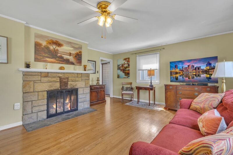 126 Center Grange Rd — photo 6