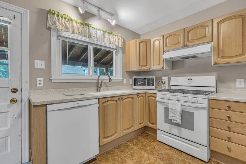 126 Center Grange Rd — photo 8