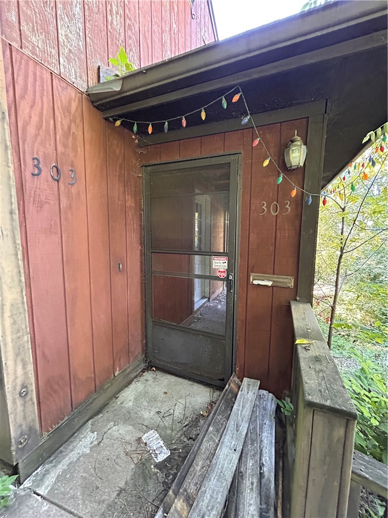 303 Attica St — photo 5