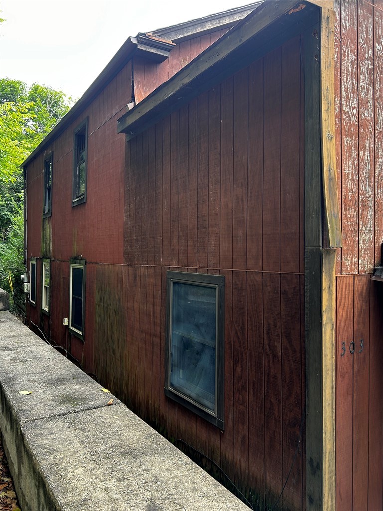 303 Attica St — photo 6