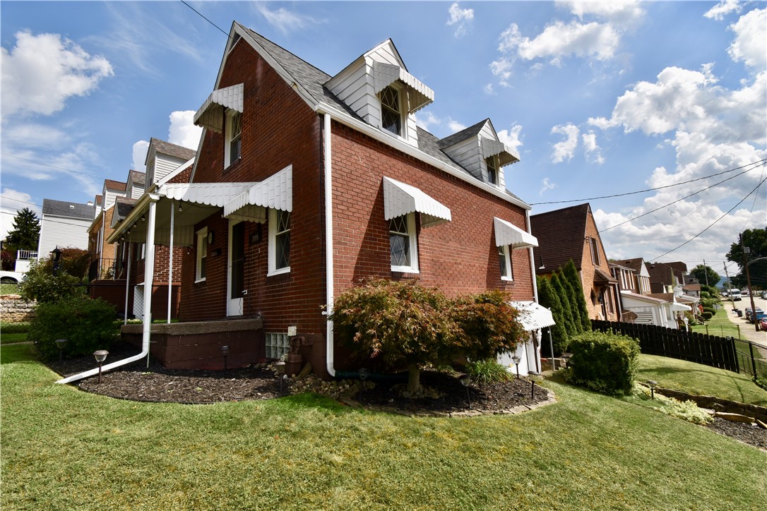 1000 Ewing St — photo 1
