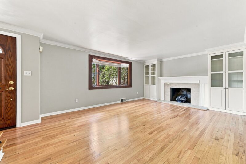 2312 Casswell DRIVE — photo 2