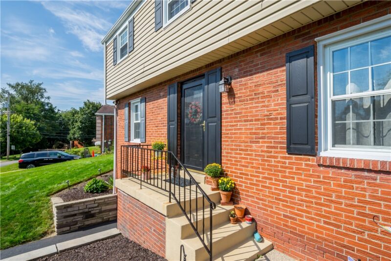 348 Grace St — photo 4