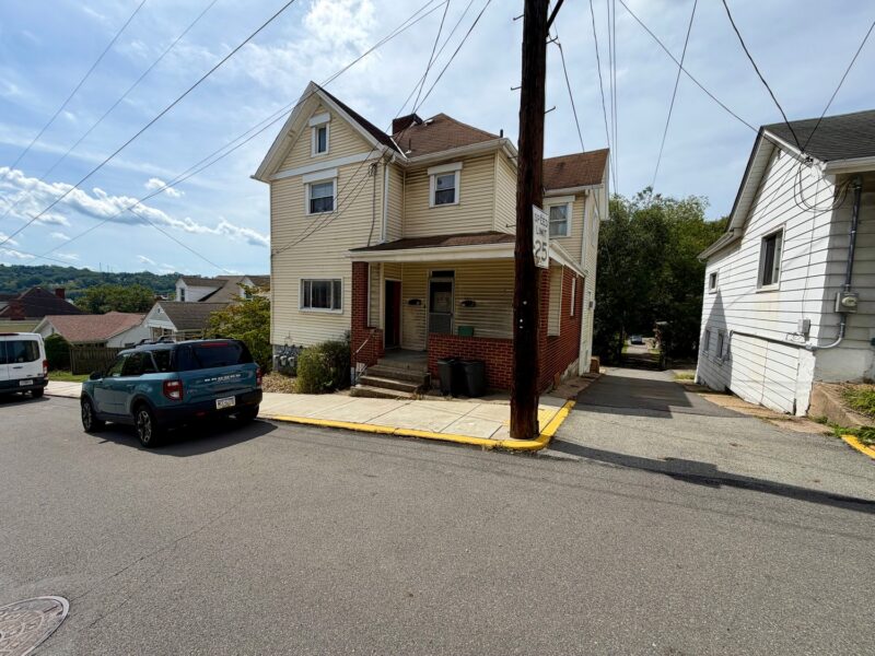 321 Greenside AVENUE — photo 2