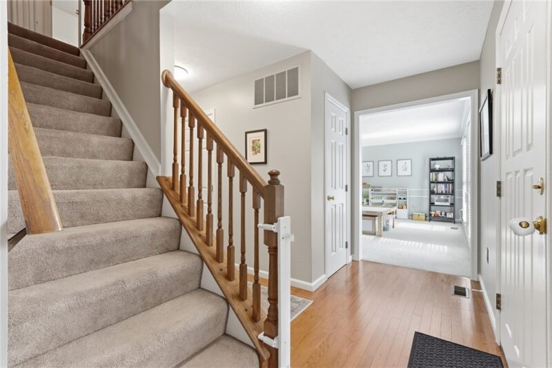 17 Colony Oaks Dr — photo 6