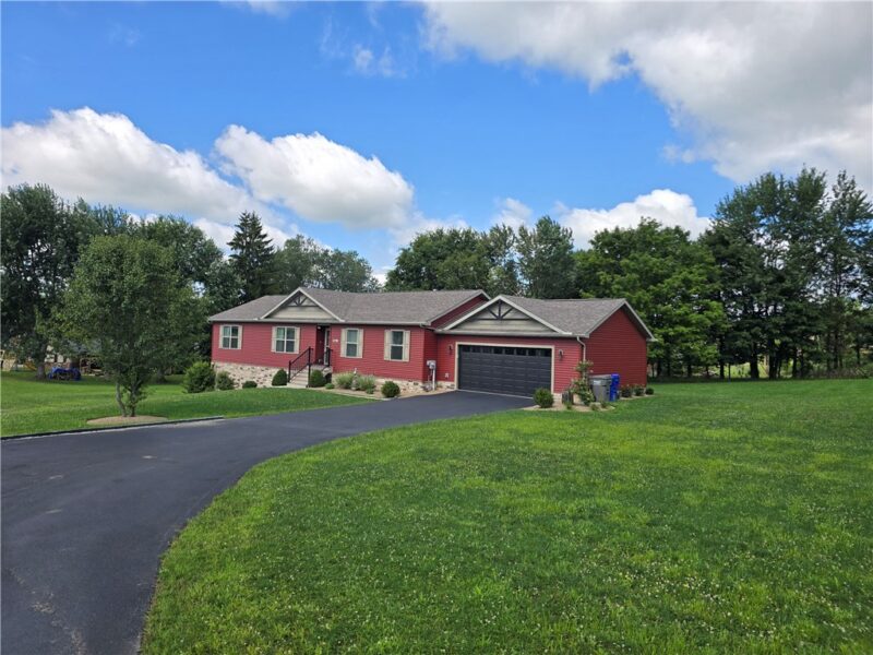 961 Sunset Dr — photo 3