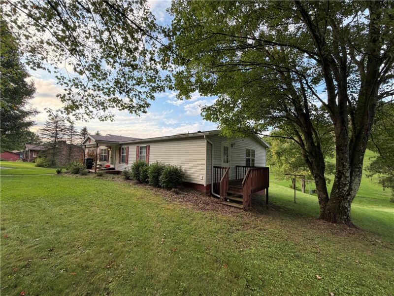 215 Glenford Dr — photo 3