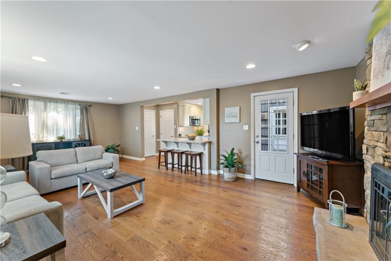 2511 FIFE DRIVE — photo 5
