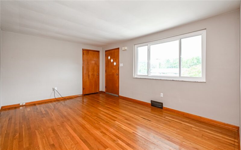 143 Connie Dr — photo 5