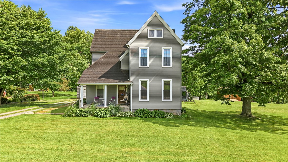 2233 Mercer West Middlesex Rd — photo 1