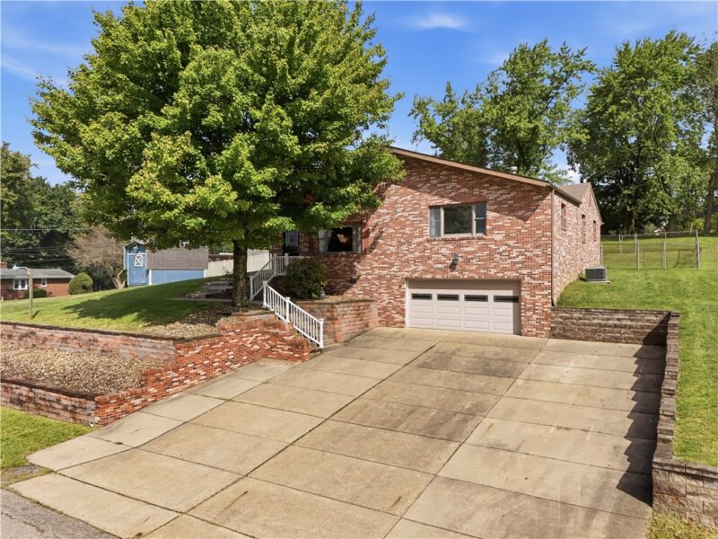 2473 Mae Dr — photo 4