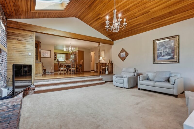2473 Mae Dr — photo 7