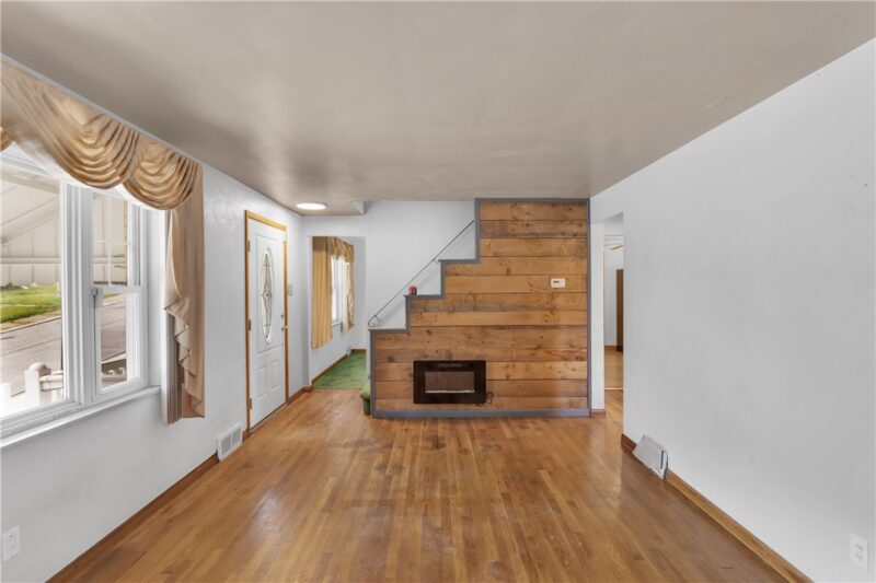 2831 Sageman Ave — photo 4