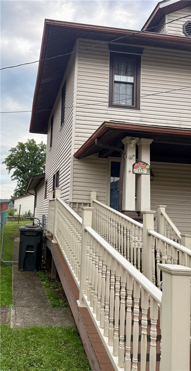 122 2nd St — photo 3