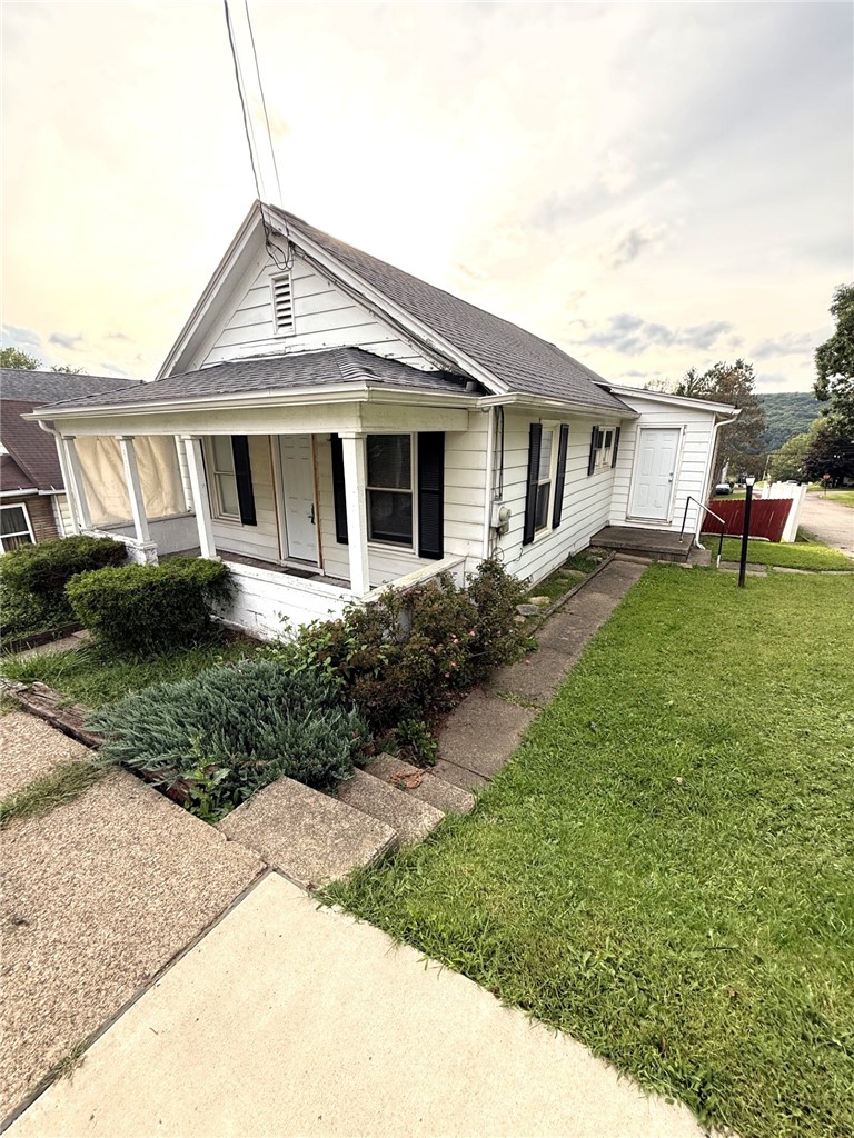 620 Bissell Avenue — photo 1