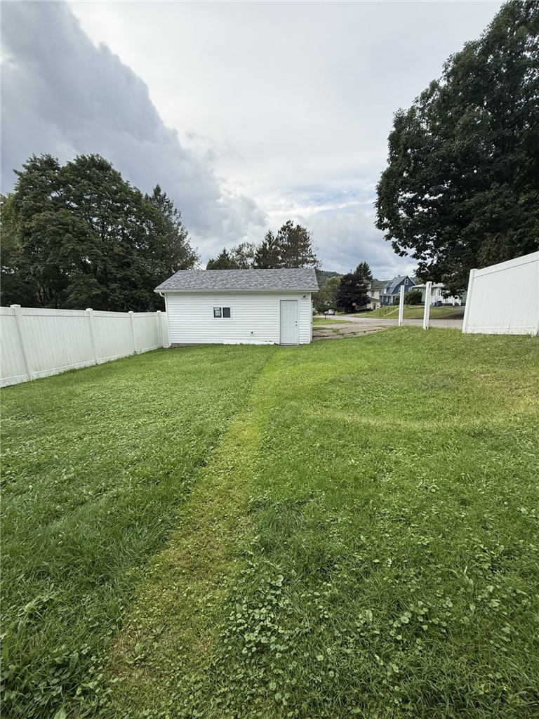 620 Bissell Avenue — photo 3