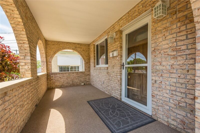 1734 Rutledge Street — photo 2