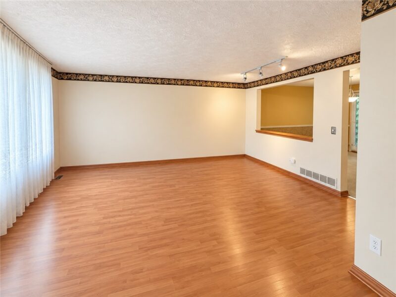 4431 Laurel Oak Dr — photo 3