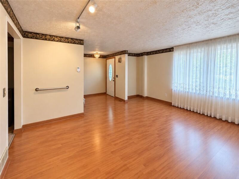 4431 Laurel Oak Dr — photo 5