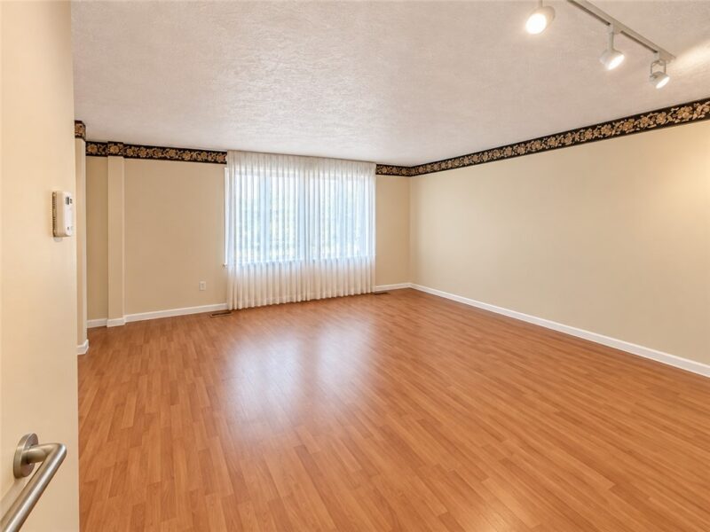 4431 Laurel Oak Dr — photo 6