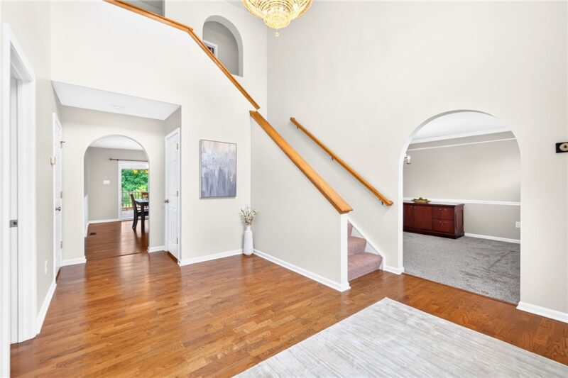 505 Blue Ridge Dr — photo 2