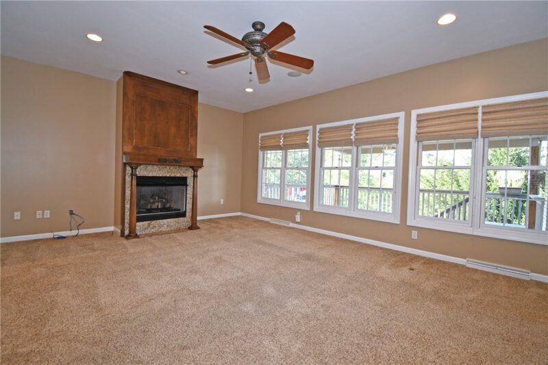313 Bunker Hill Dr — photo 5
