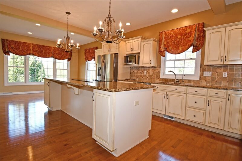 313 Bunker Hill Dr — photo 8