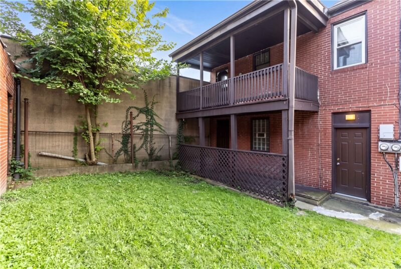 650 Ardmore Blvd — photo 8
