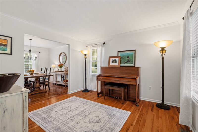 1042 S Lake Dr — photo 8