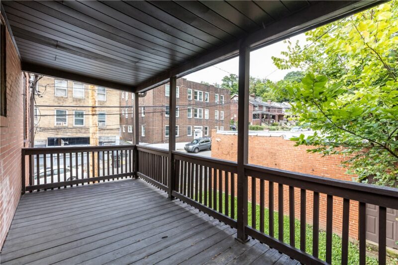650 Ardmore Blvd — photo 4