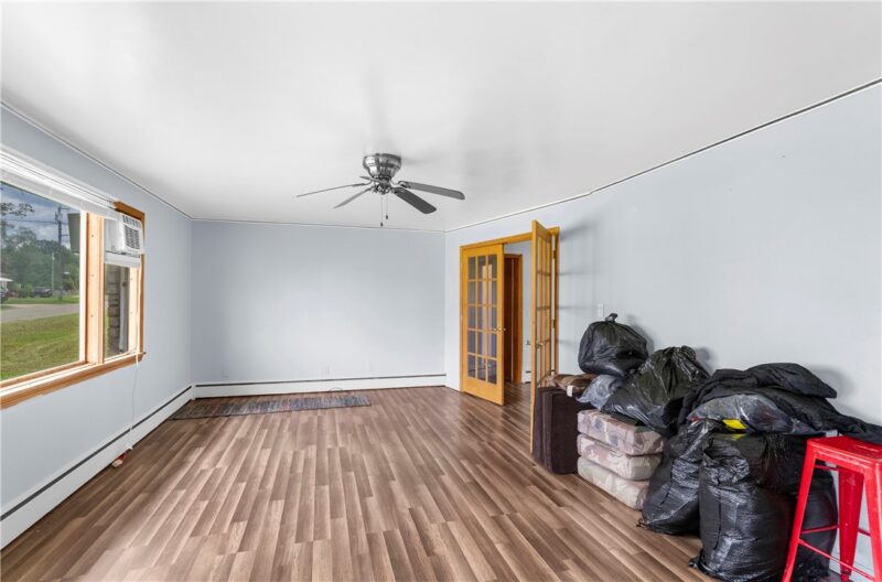 98 Capitol Ct — photo 5