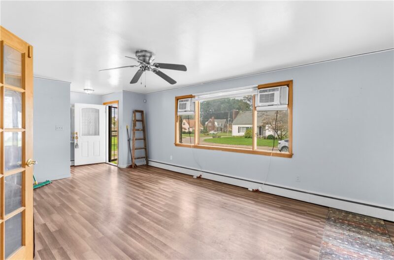98 Capitol Ct — photo 6