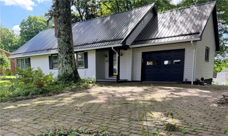 326 Frazier Dr — photo 3