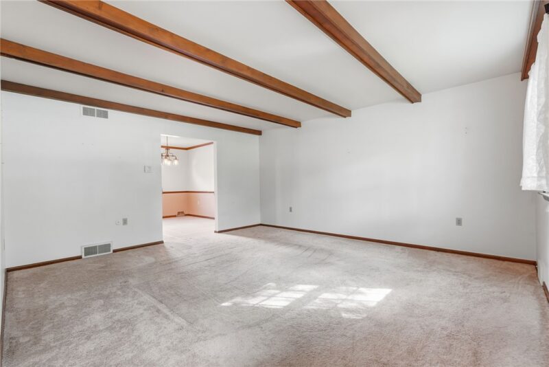 810 15th Ave — photo 5