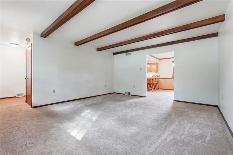 810 15th Ave — photo 6