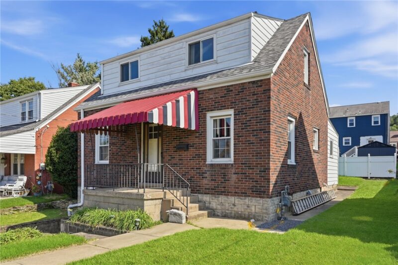 706 Chatsworth Ave — photo 2