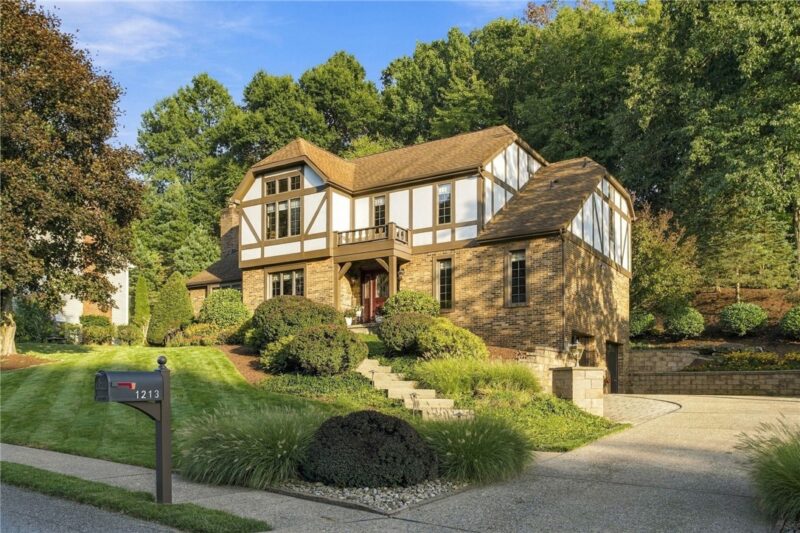 1213 Country Oak Dr — photo 2