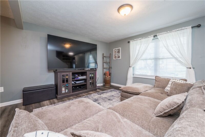 380 Celestial Dr — photo 8