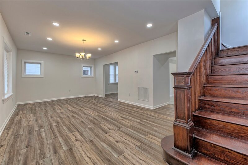 229 Crossland Avenue — photo 3