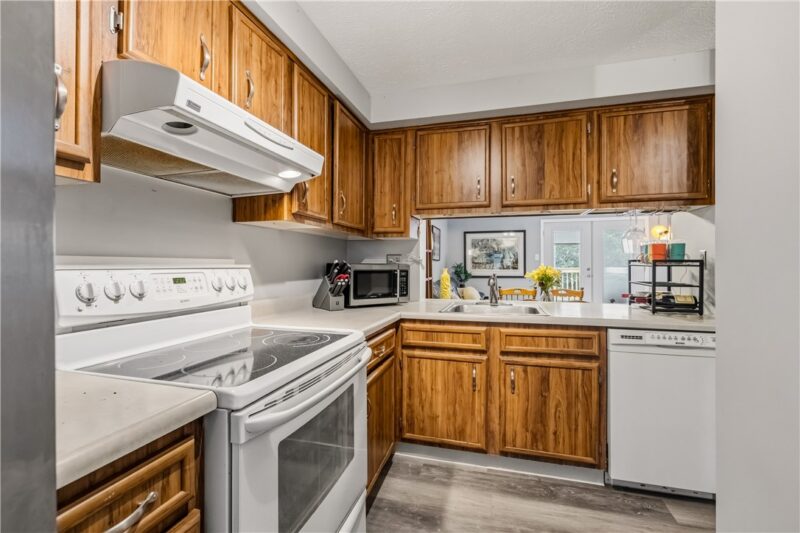 148 Olde Orchard Dr — photo 3
