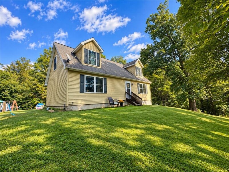 417 Upper Service Rd — photo 2