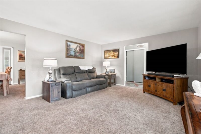 116 Meadowvue Dr — photo 5