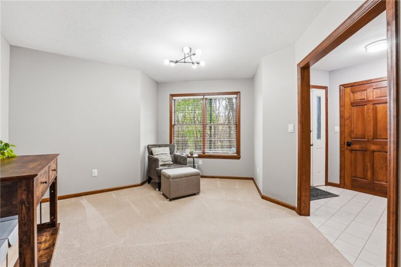 143 W Cruikshank Road — photo 7