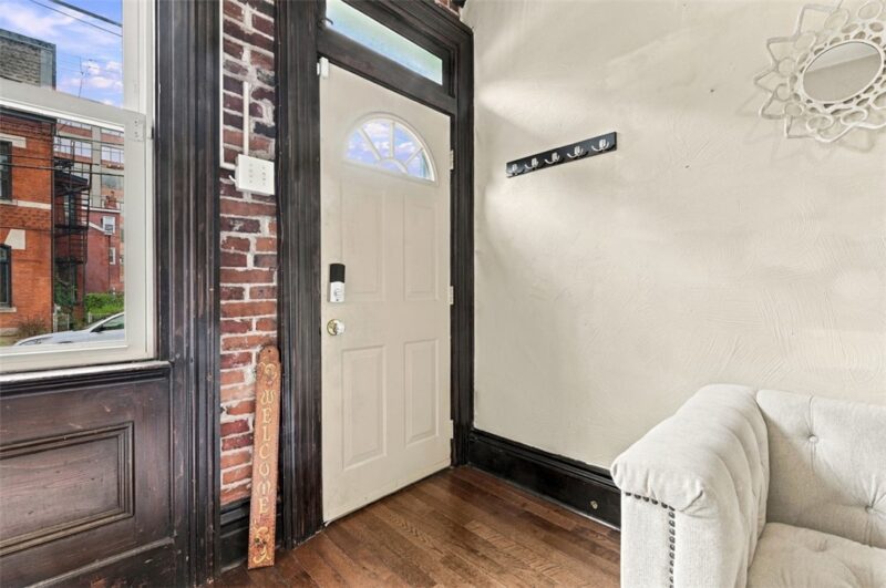 2120 Sidney St — photo 3