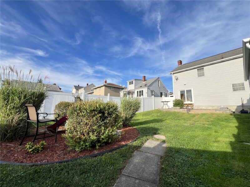 40 Devan Ave — photo 5