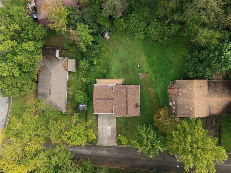 702 Woodside Dr — photo 7