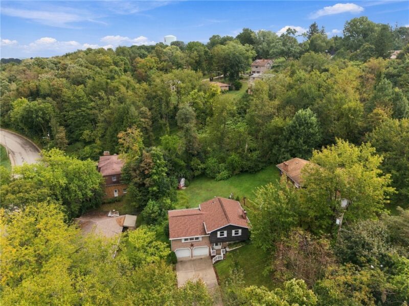 702 Woodside Dr — photo 8