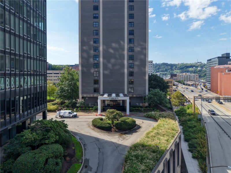 112 Washington Pl 15A — photo 2
